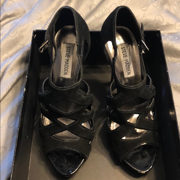 Black Suede Steve Madden “Cheryl” heeled sandal - Picture 1 of 6